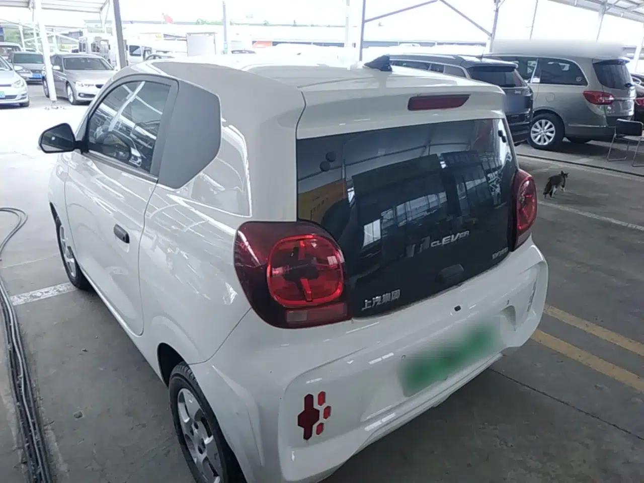 Roewe Clever 2021 302km Excellence Edition — миниатюра 7