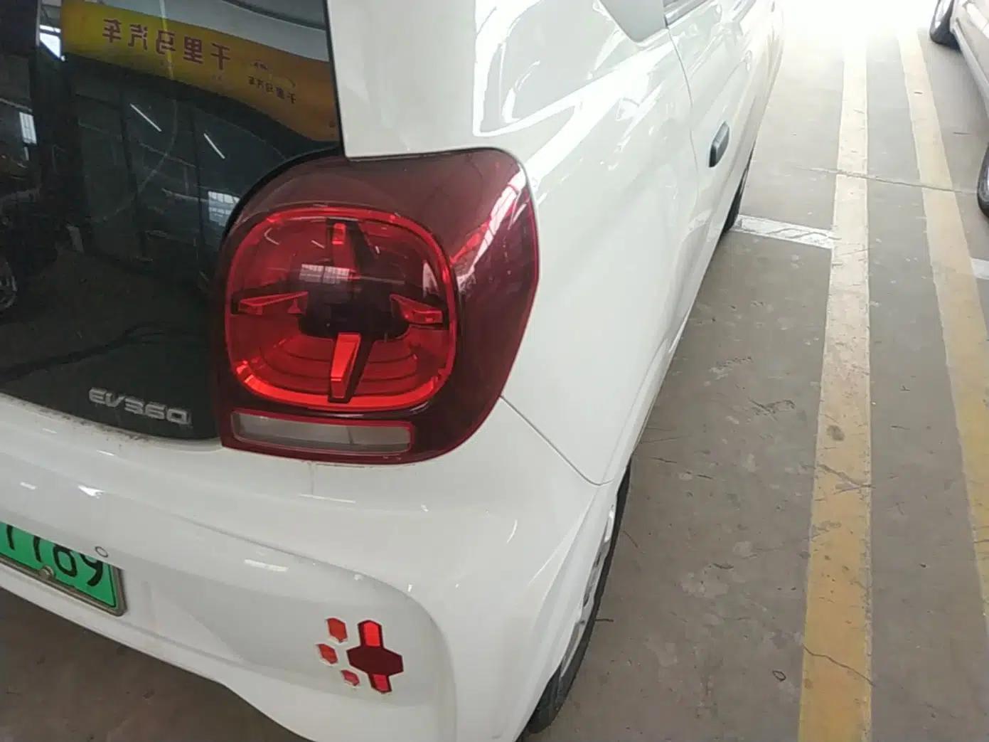 Roewe Clever 2021 302km Excellence Edition — миниатюра 8