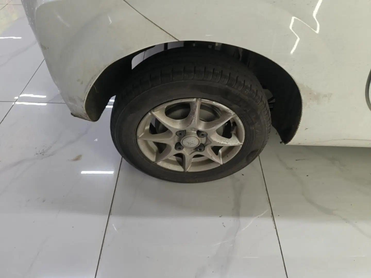 Roewe Clever 2022 311km QiQi BoBo Edition — миниатюра 10