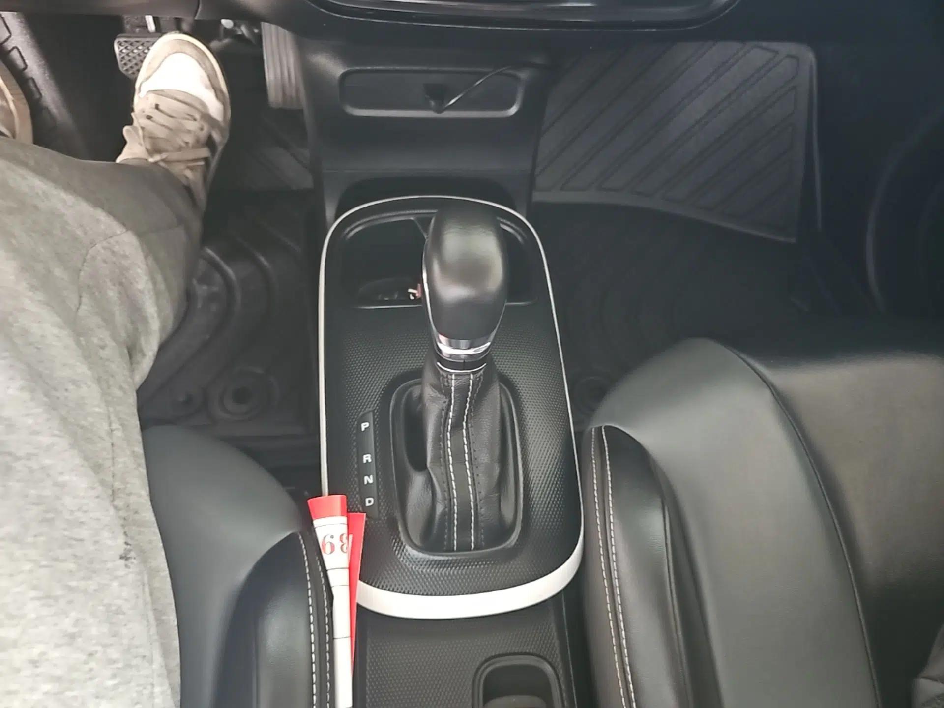 Roewe Clever 2022 311km QiQi BoBo Edition — миниатюра 17