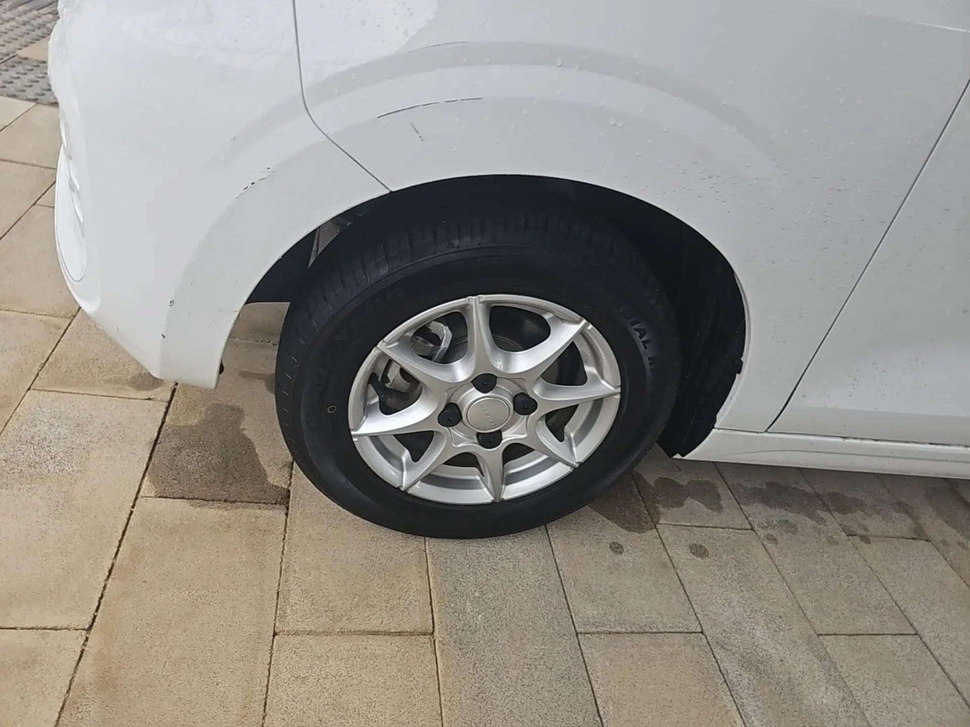Roewe Clever 2022 311km QiQi BoBo Edition — миниатюра 8