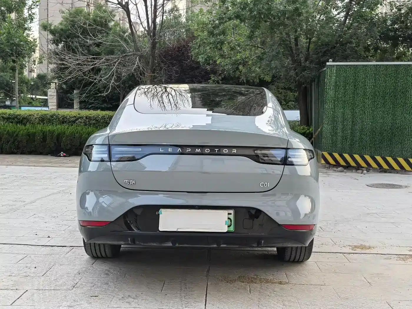 Leapmotor C01 2024 Range Extended 316 Premium Edition — миниатюра 8