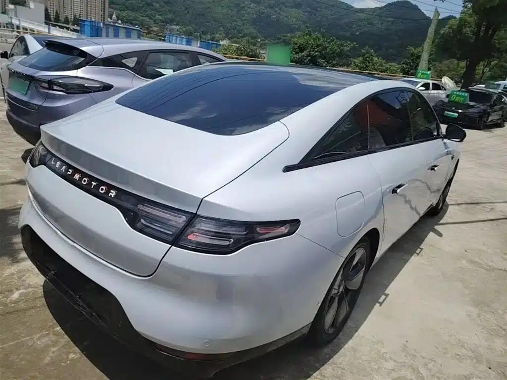 Leapmotor C01 2022 Rear-Wheel Drive Long Range Edition — миниатюра 7
