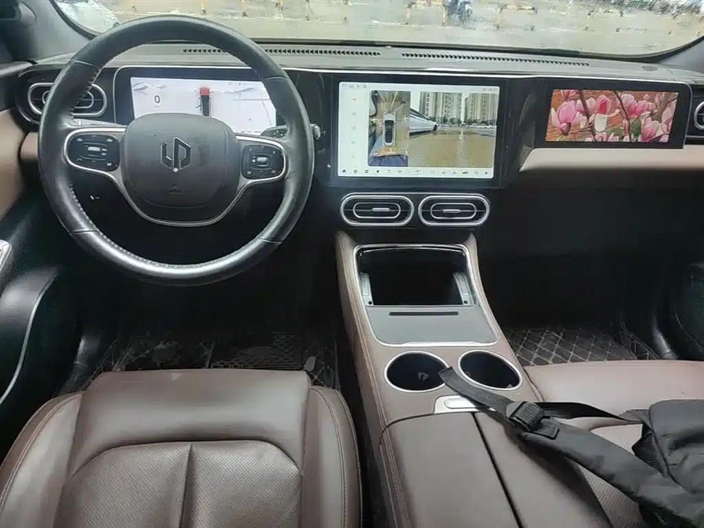 Leapmotor C01 2023 Range Extender 216 Comfort Edition — миниатюра 10