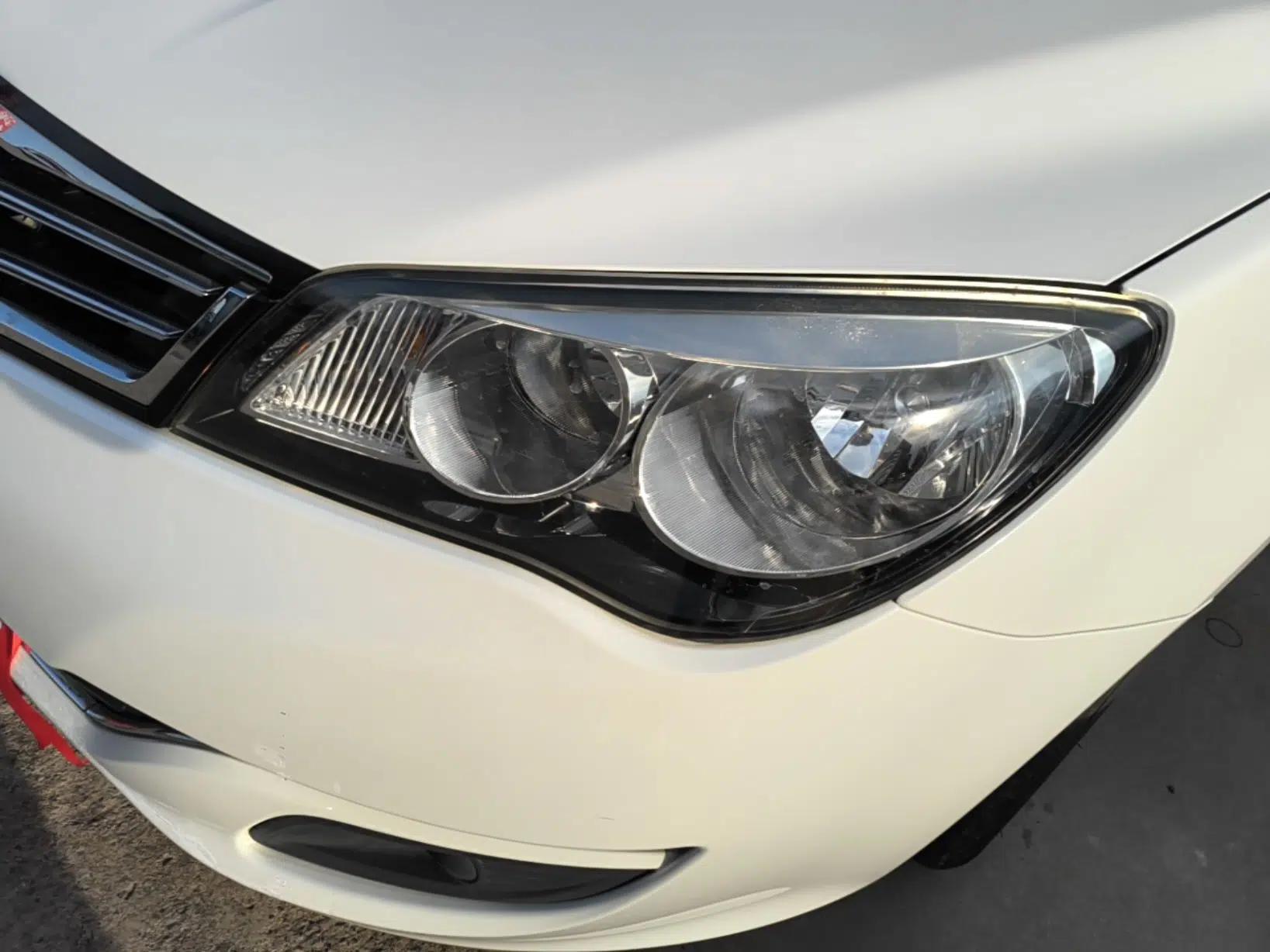 Roewe 350 2015 1.5L Manual Luxury Sunroof Edition — миниатюра 5
