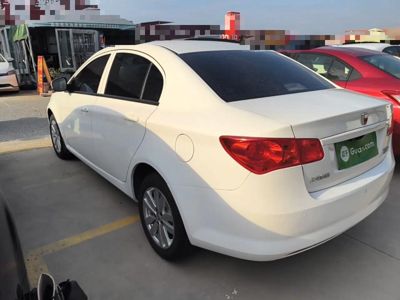 Roewe 350 2015 1.5L Manual Luxury Sunroof Edition — миниатюра 7