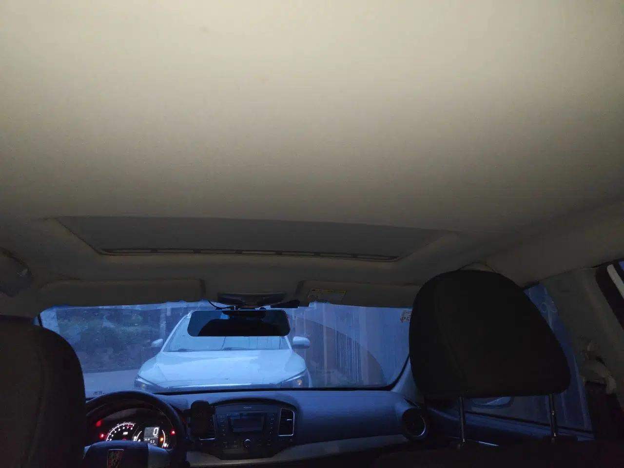 Roewe 350 2015 1.5L Manual Luxury Sunroof Edition — миниатюра 19
