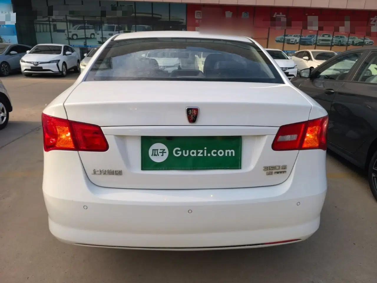 Roewe 350 2015 1.5L Manual Luxury Sunroof Edition — миниатюра 3