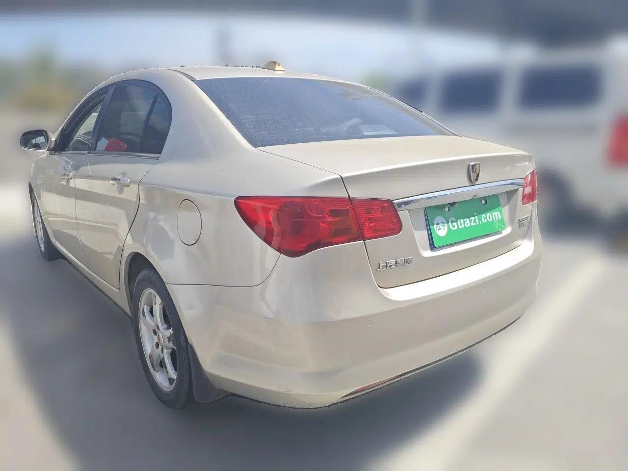 Roewe 350 2013 350C 1.5L Automatic Xunyue Edition — миниатюра 4