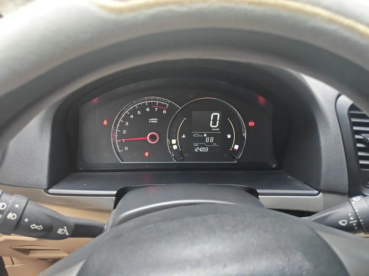 Roewe 350 2011 350S 1.5L Manual Xunchi Edition — миниатюра 12