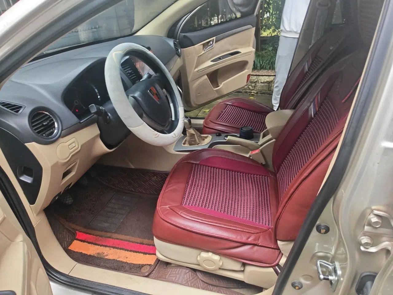 Roewe 350 2011 350S 1.5L Manual Xunchi Edition — миниатюра 16