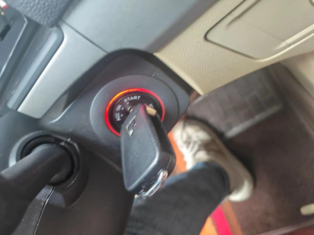 Roewe 350 2011 350S 1.5L Manual Xunchi Edition — миниатюра 9
