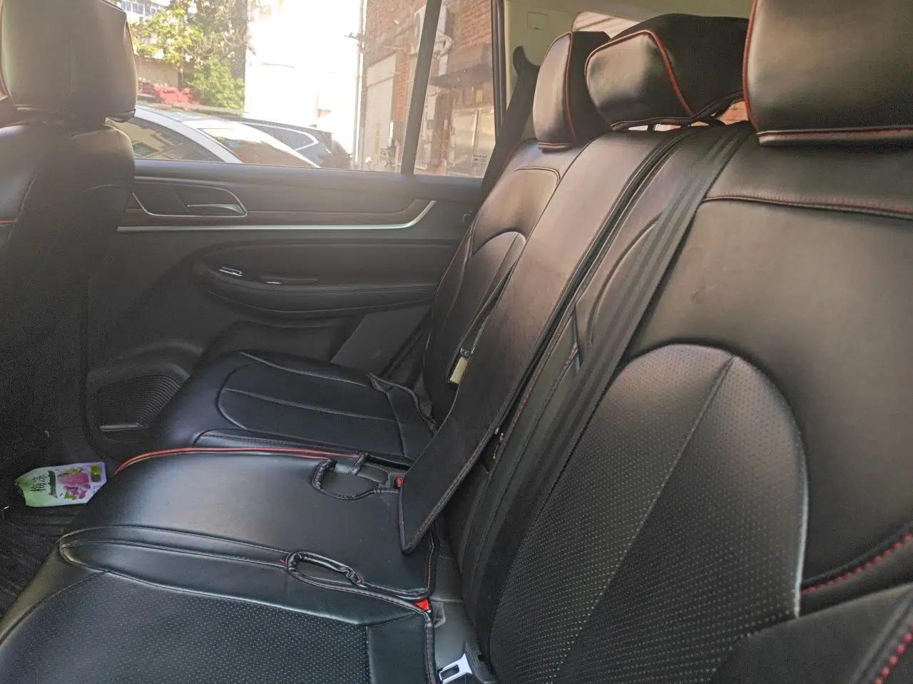 Roewe RX8 2018 30T Smart Connectivity Two-Wheel Drive Flagship Edition — миниатюра 18