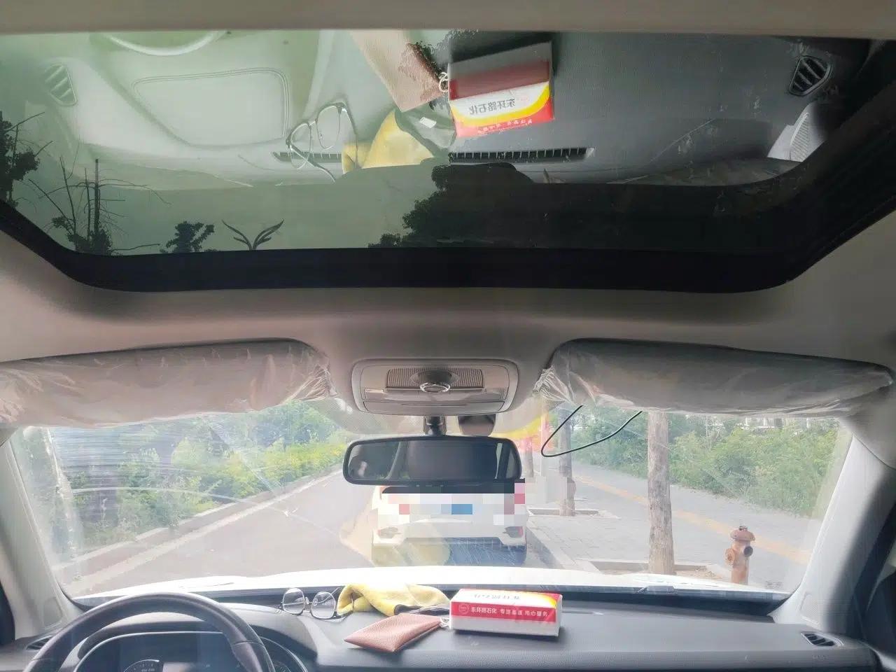 Roewe RX8 2019 30T Two-Wheel Drive Supreme Flagship Edition — миниатюра 19