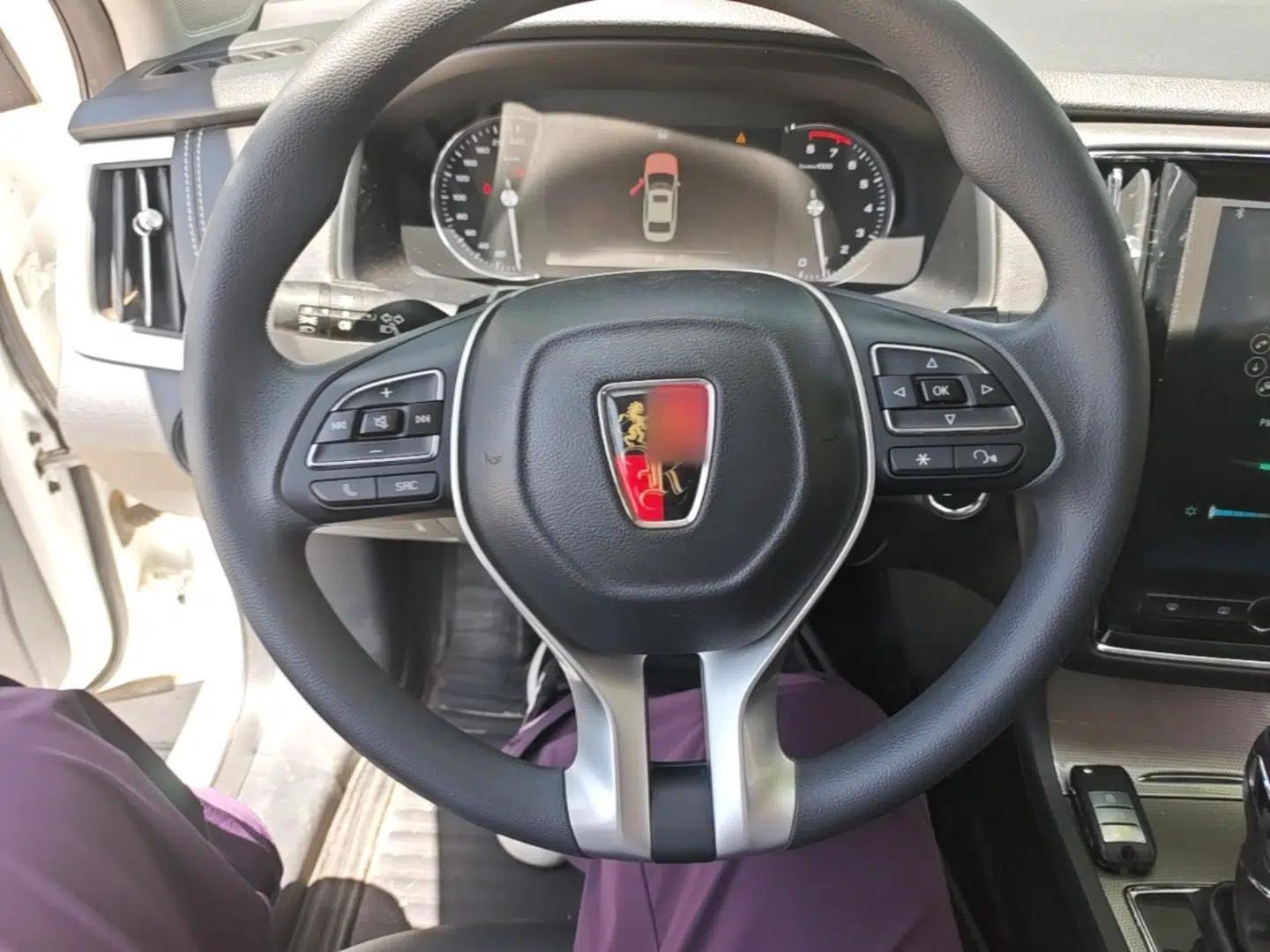 Roewe i6 2020 PLUS 1.6L CVT 4G Connected Glory Holographic Edition — миниатюра 14