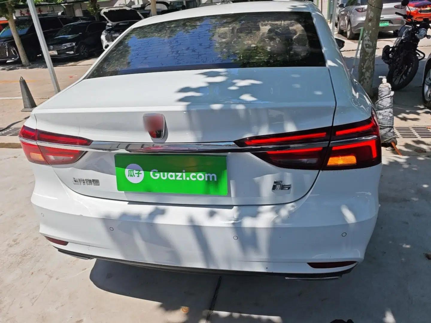 Roewe i6 2020 PLUS 1.6L CVT 4G Connected Glory Holographic Edition — миниатюра 5