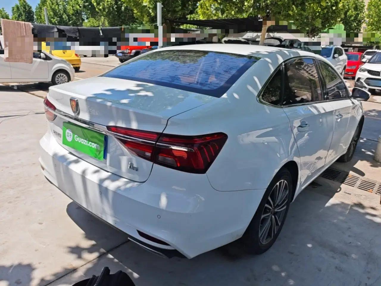 Roewe i6 2020 PLUS 1.6L CVT 4G Connected Glory Holographic Edition — миниатюра 6