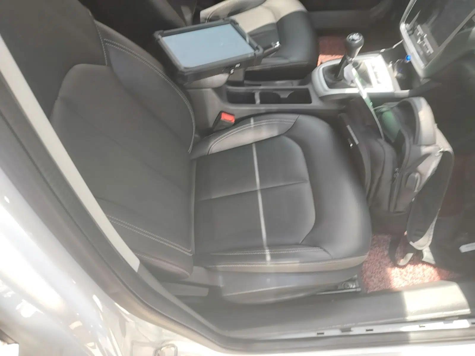 Roewe i6 2020 PLUS 1.6L Manual 4G Connect Glory Flagship Edition — миниатюра 23