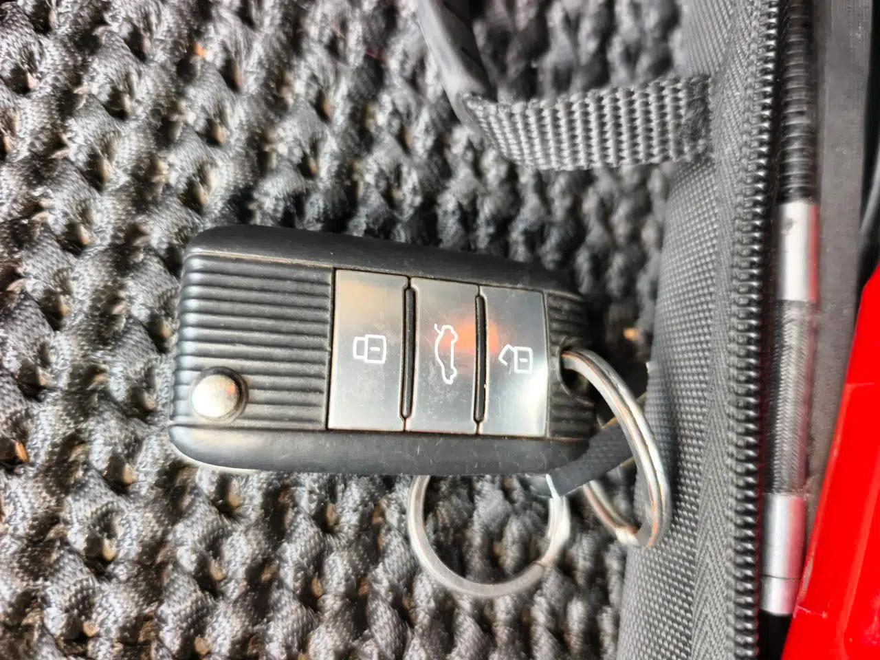 Roewe i6 2018 20T Automatic Flagship Edition — миниатюра 9