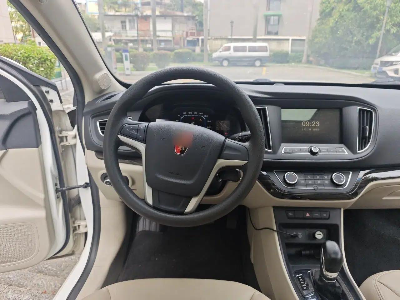 Roewe 360 2015 20T TST Deluxe Edition — миниатюра 11