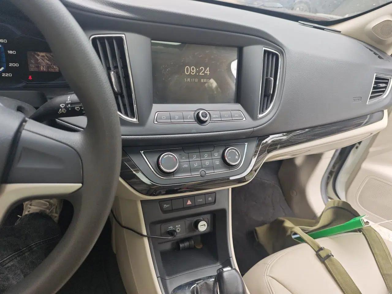 Roewe 360 2015 20T TST Deluxe Edition — миниатюра 14