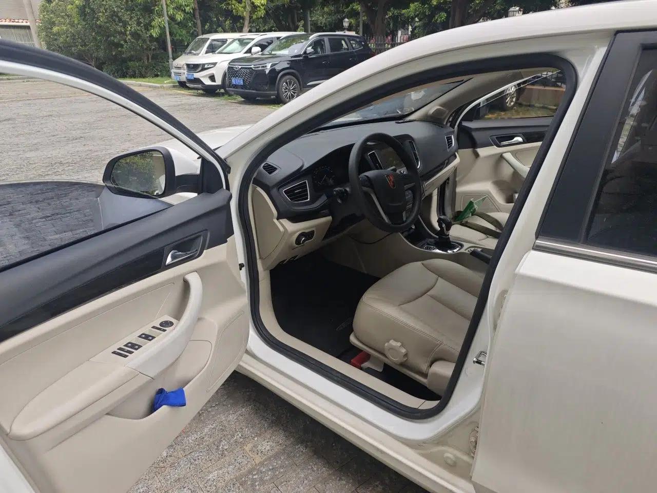 Roewe 360 2015 20T TST Deluxe Edition — миниатюра 17