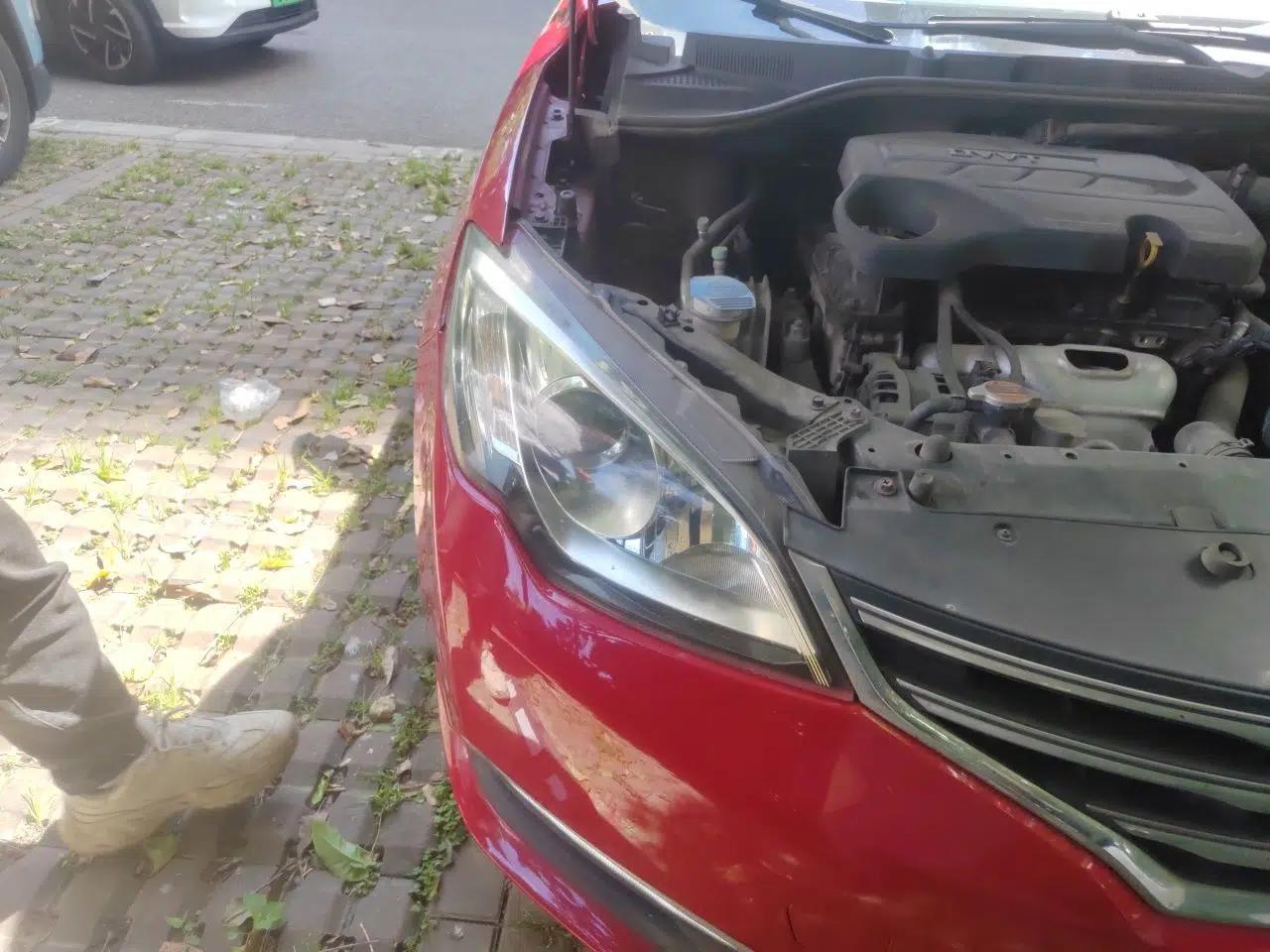 Roewe 360 2015 1.5L Automatic Luxury Edition — миниатюра 7
