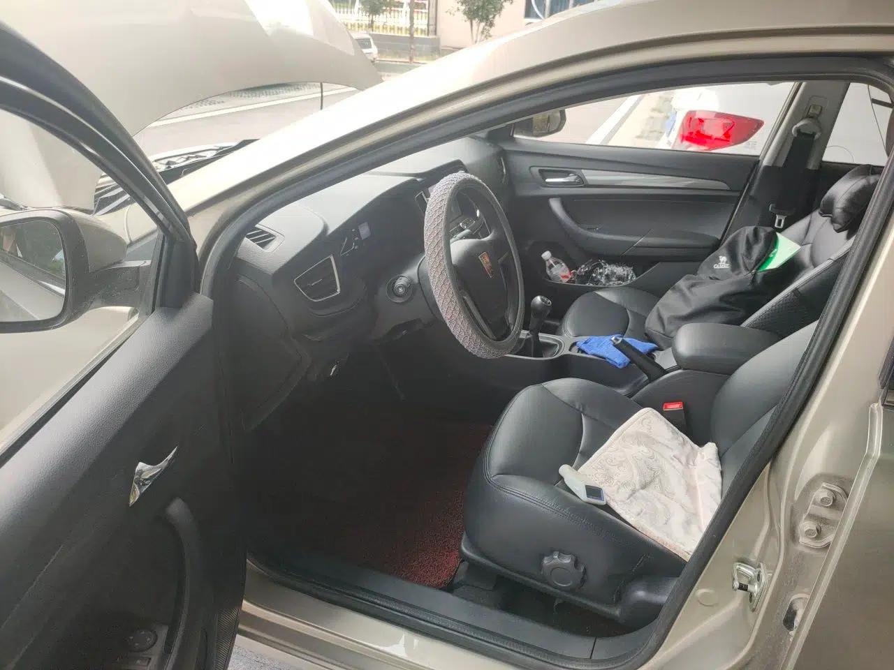 Roewe 360 2015 1.5L Manual Luxury Edition — миниатюра 17
