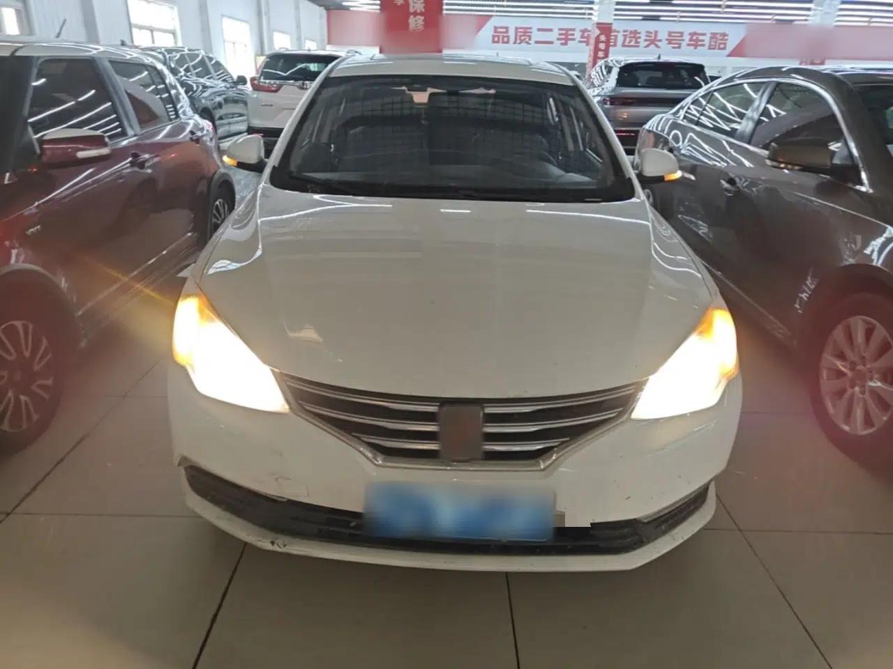 Roewe 360 2015 1.5L Automatic Luxury Edition — миниатюра 2