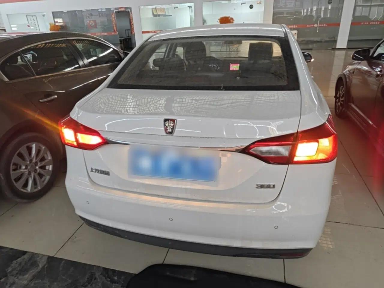 Roewe 360 2015 1.5L Automatic Luxury Edition — миниатюра 5