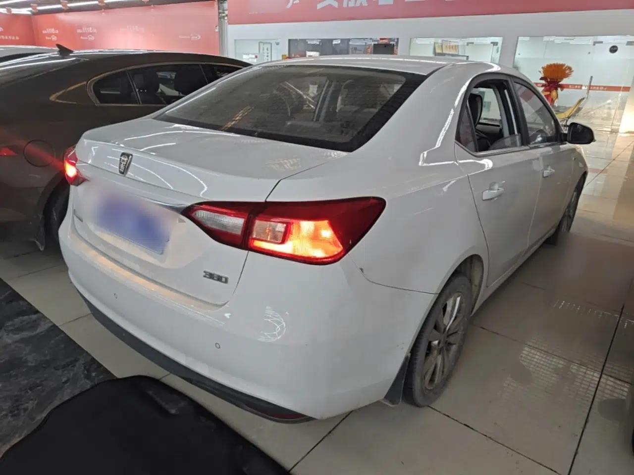Roewe 360 2015 1.5L Automatic Luxury Edition — миниатюра 6