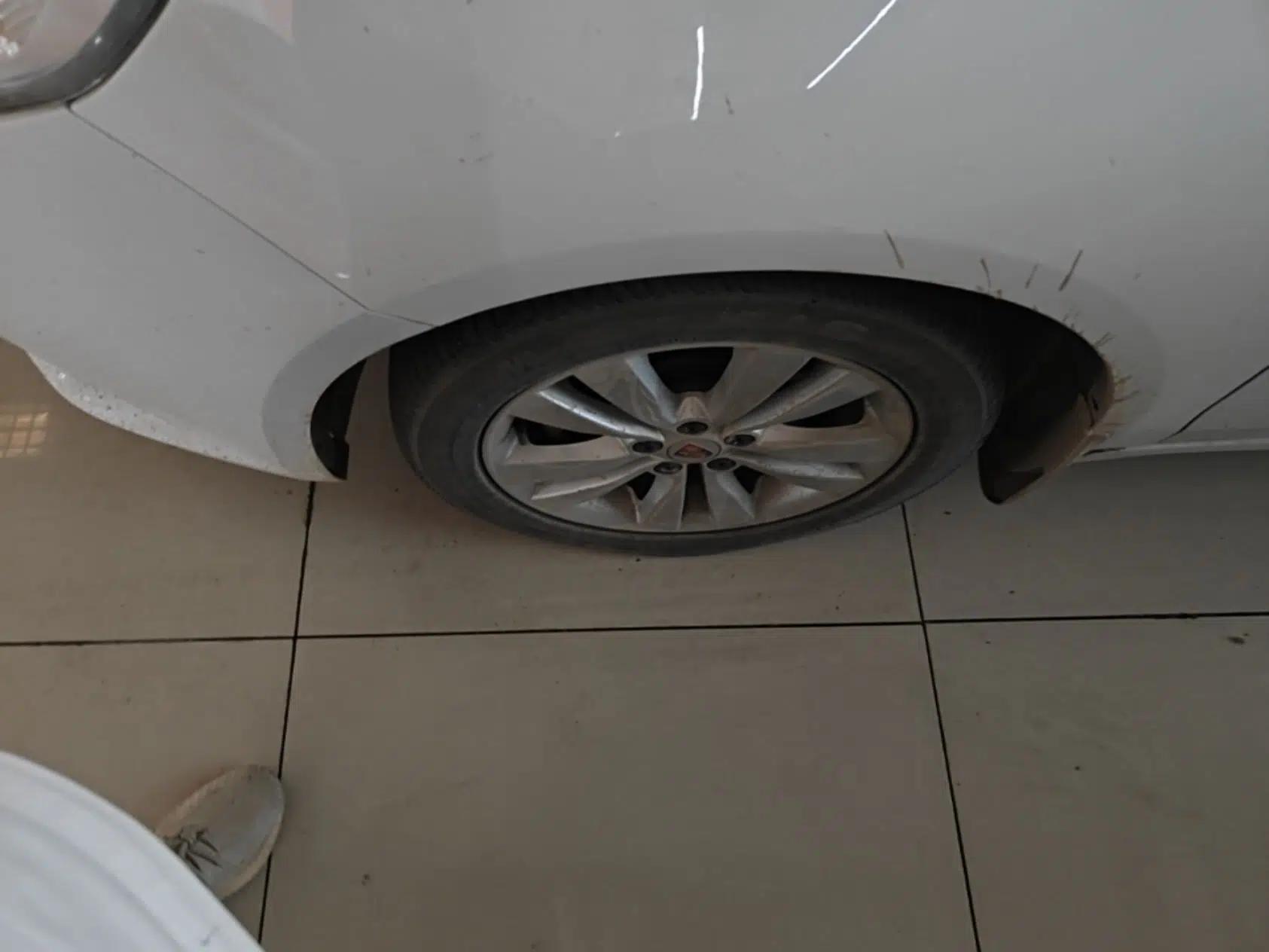 Roewe 360 2015 1.5L Automatic Luxury Edition — миниатюра 8