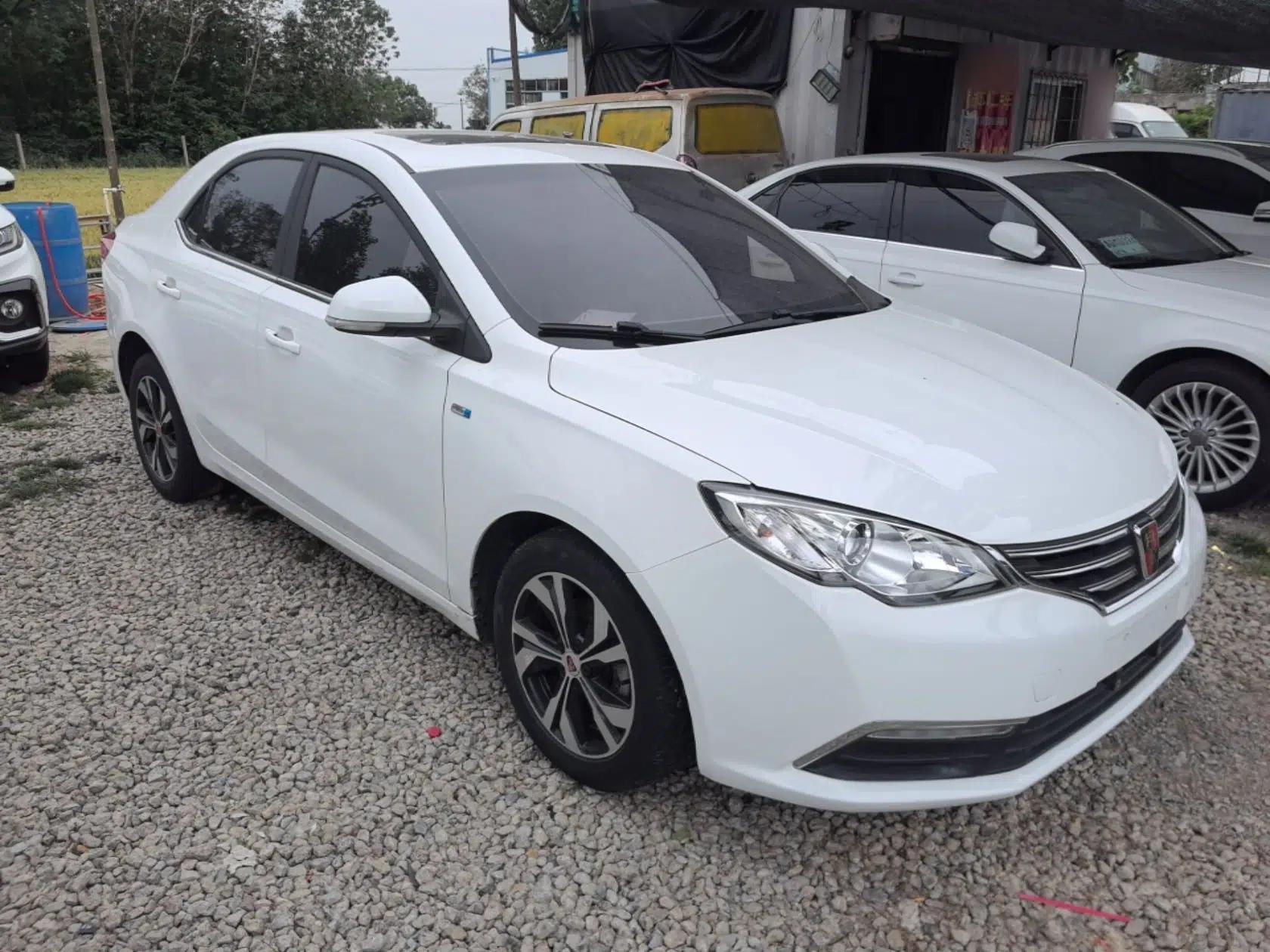 Roewe 360 2017 1.5L Automatic Luxury Edition — миниатюра 3