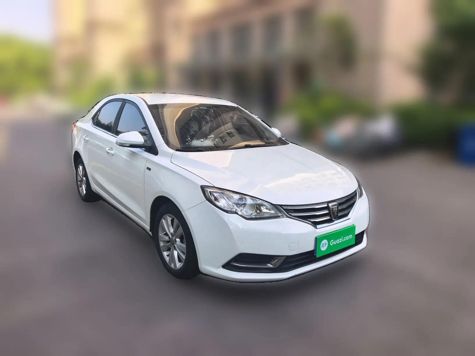 Roewe 360 2016 1.5L Automatic Smart Screen Version — миниатюра 3