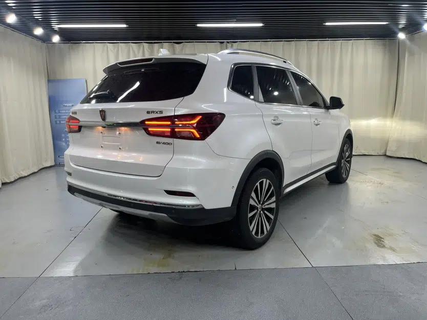 Roewe RX5 New Energy 2017 ERX5 EV400 Electric Internet Supreme Edition — миниатюра 8