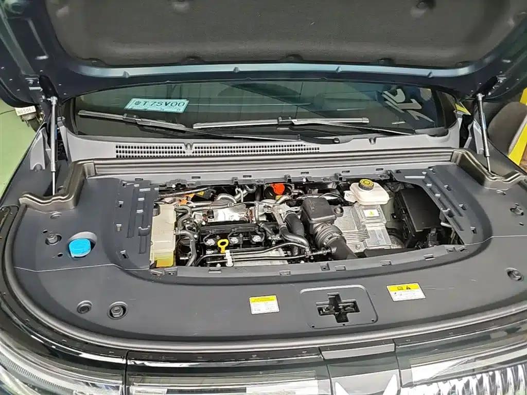 Voyah Dreamer 2025 PHEV 4WD Premium Kunpeng Edition — миниатюра 20