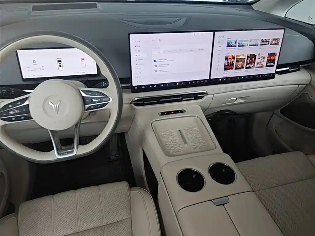 Voyah Dreamer 2024 PHEV Long Range Flagship Edition — миниатюра 13