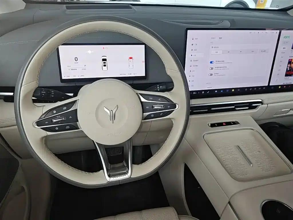 Voyah Dreamer 2024 PHEV Long Range Flagship Edition — миниатюра 14