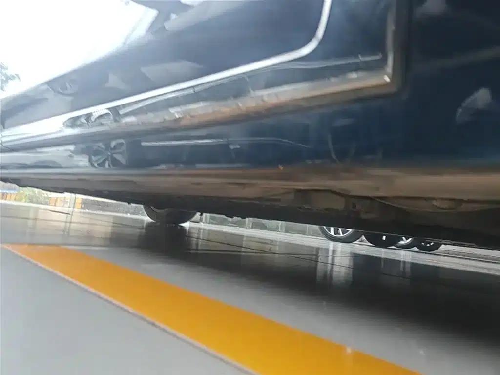 Voyah Dreamer 2024 PHEV Long Range Flagship Edition — миниатюра 21