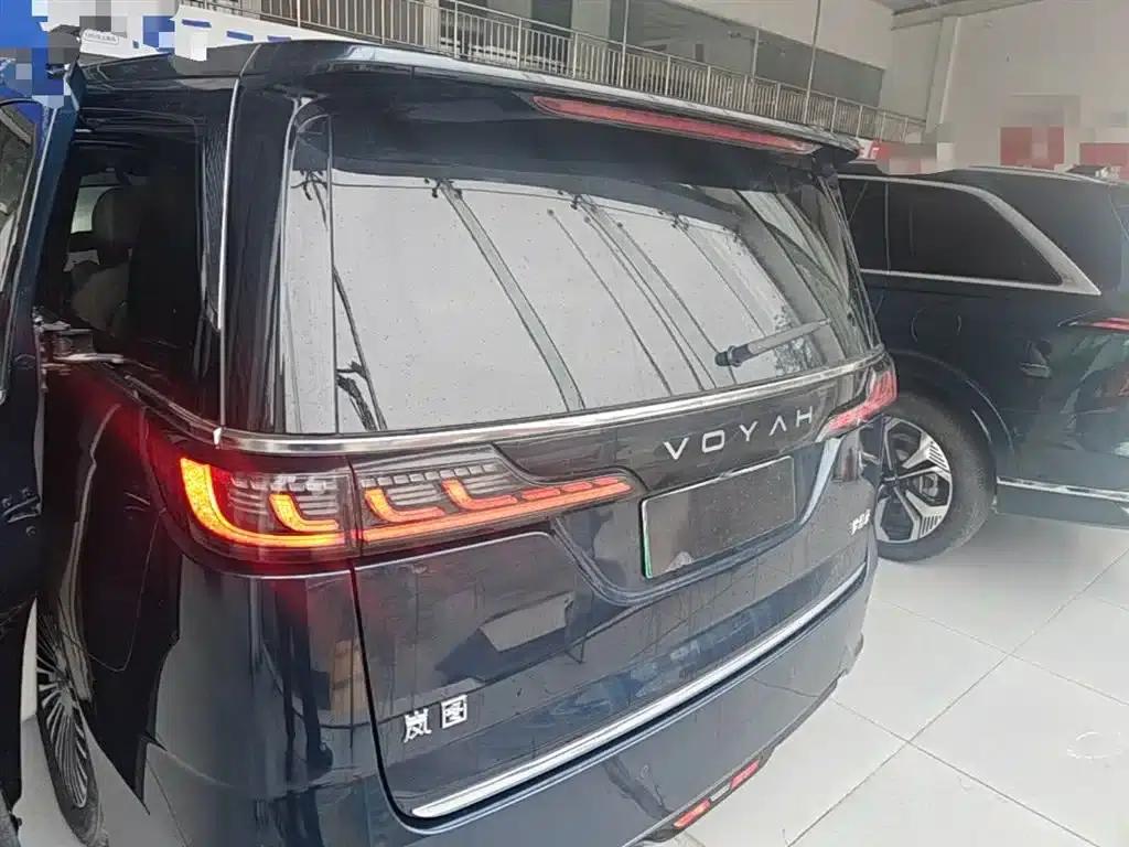 Voyah Dreamer 2024 PHEV Long Range Flagship Edition — миниатюра 6