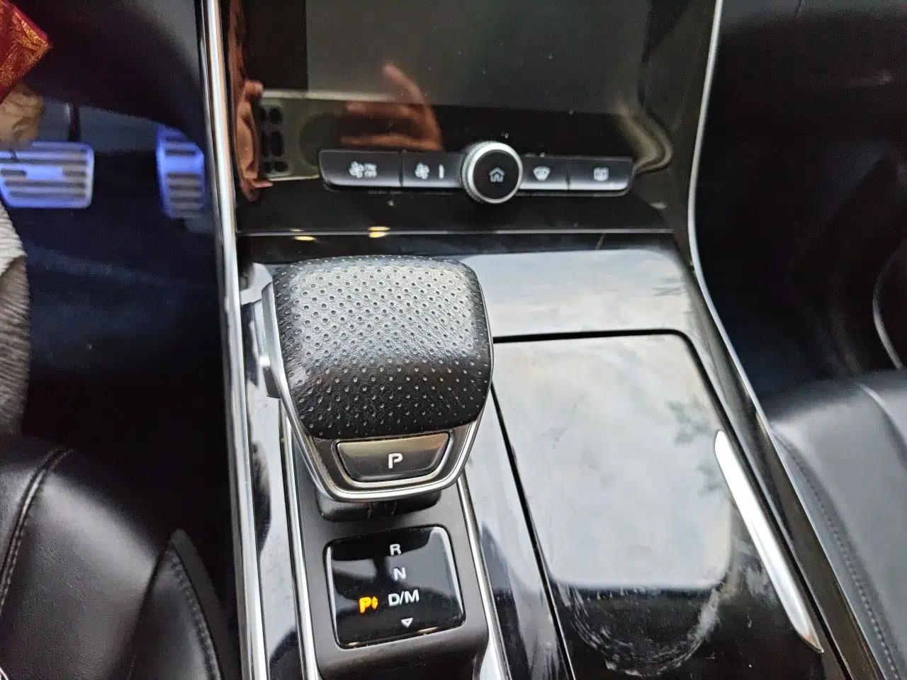 Roewe RX5 MAX 2019 300TGI Automatic 4G Connect Luxury Edition — миниатюра 15