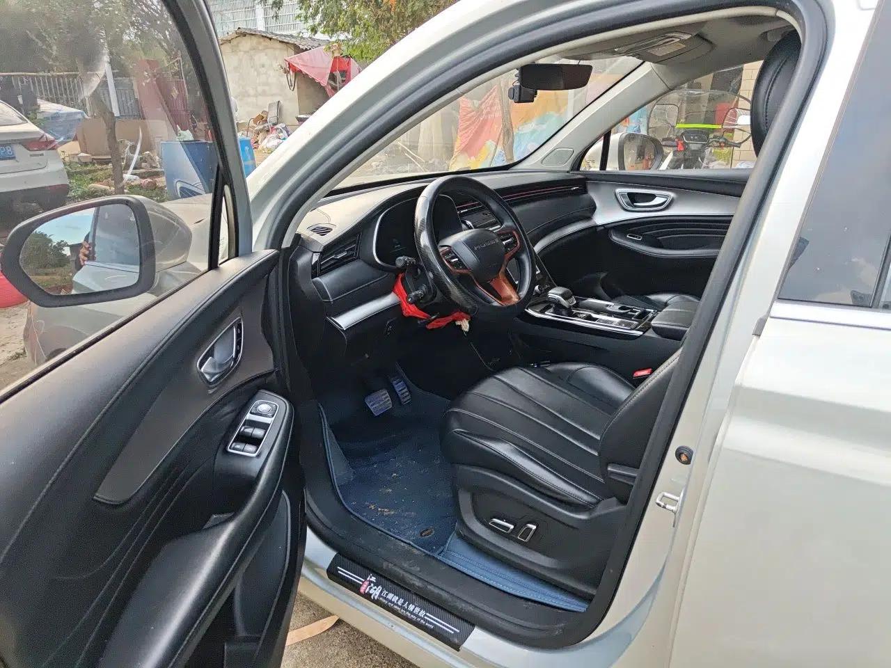 Roewe RX5 MAX 2019 300TGI Automatic 4G Connect Luxury Edition — миниатюра 17