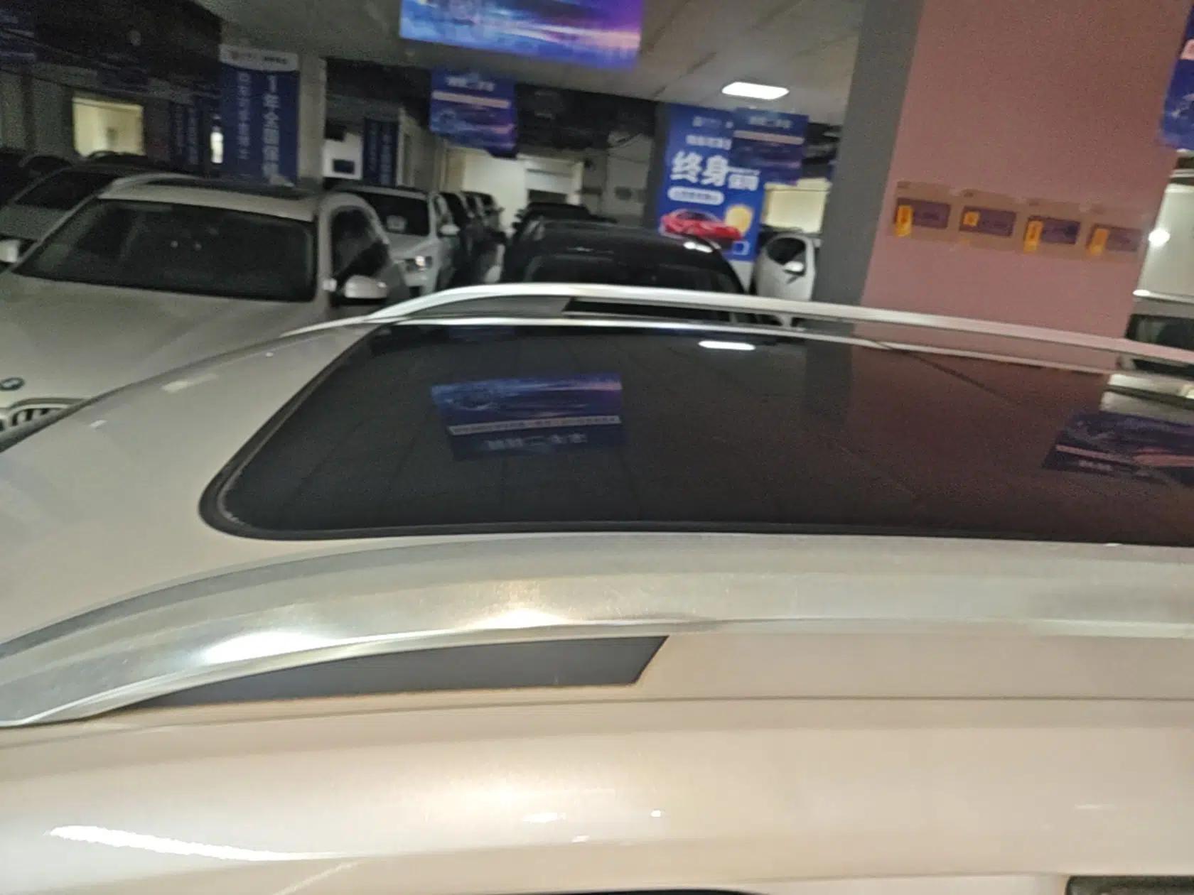 Roewe RX5 MAX 2019 300TGI Automatic Smart Cabin Luxury Edition — миниатюра 11