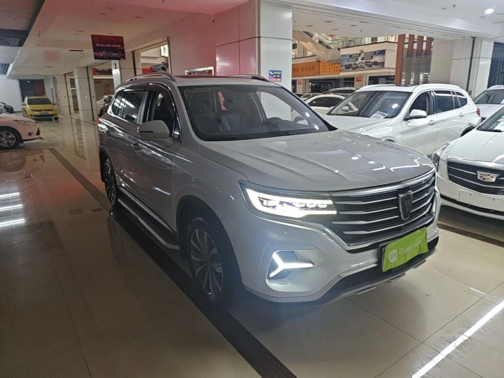 Roewe RX5 MAX 2019 300TGI Automatic Smart Cabin Luxury Edition — миниатюра 3