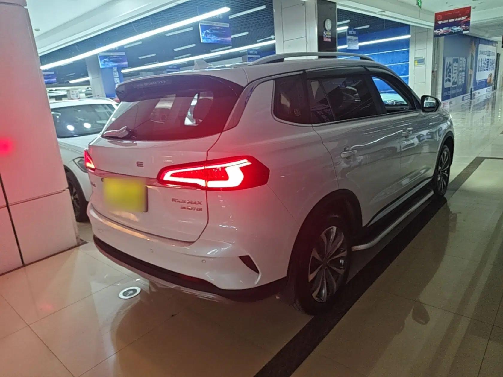 Roewe RX5 MAX 2019 300TGI Automatic Smart Cabin Luxury Edition — миниатюра 6