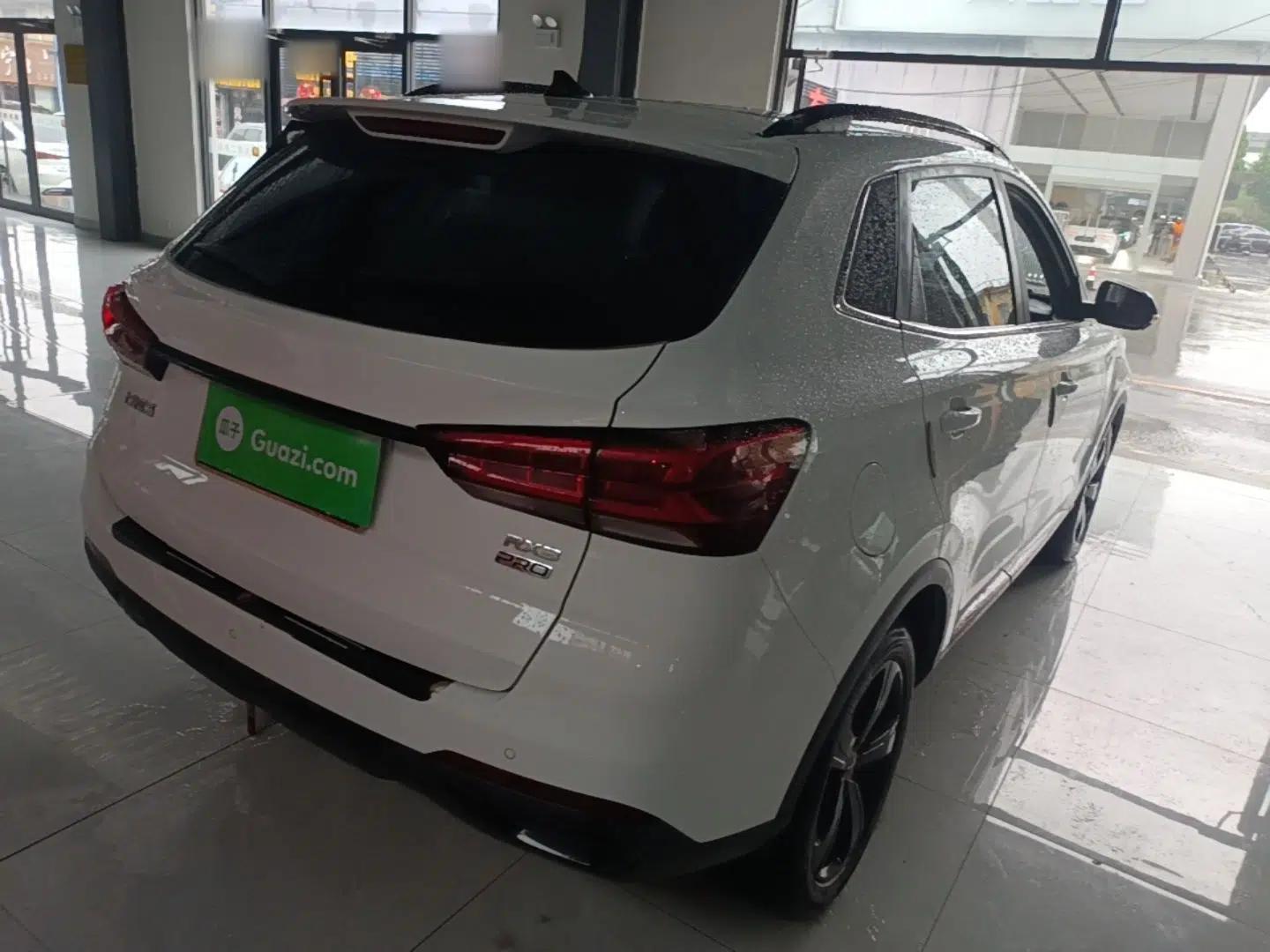 Roewe RX3 2021 PRO 1.6L CVT Elite Model — миниатюра 6