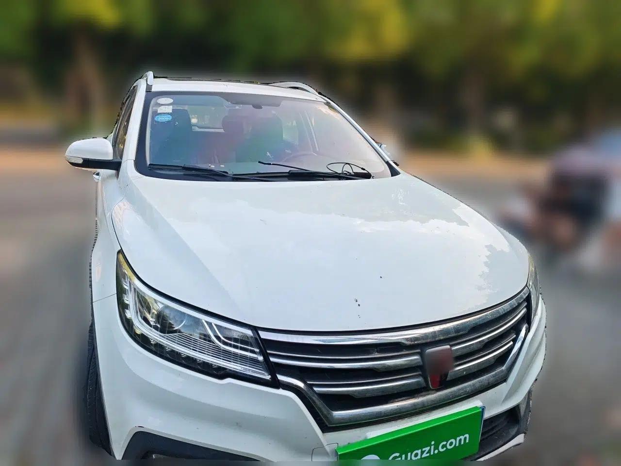 Roewe RX3 2018 1.6L Manual Internet Smart Edition — миниатюра 2
