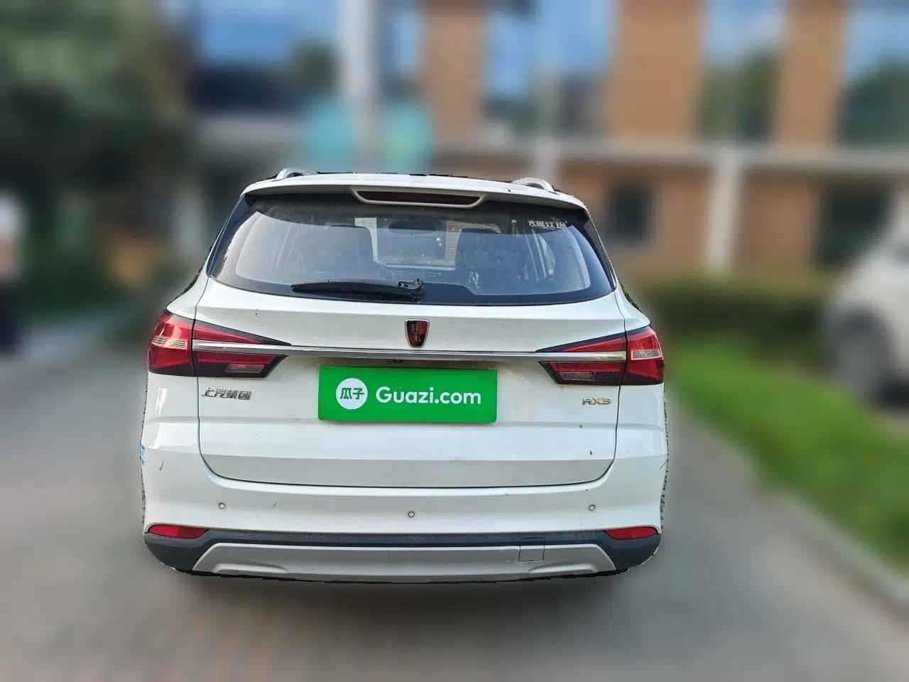 Roewe RX3 2018 1.6L Manual Internet Smart Edition — миниатюра 5