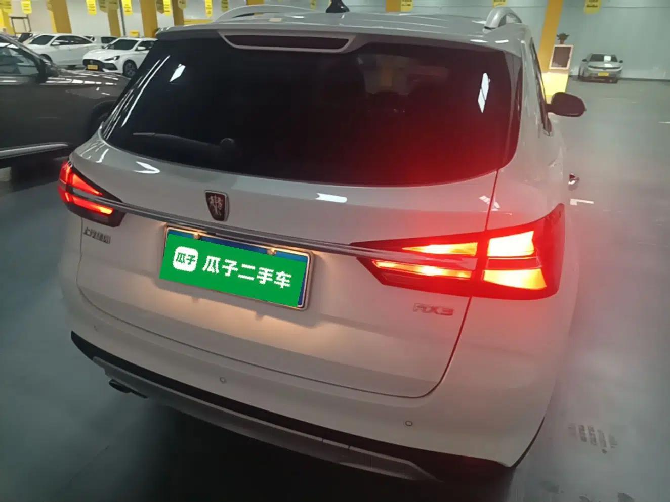 Roewe RX3 2020 1.6L CVT 4G Connected Ultra-Cool Flagship Edition — миниатюра 5