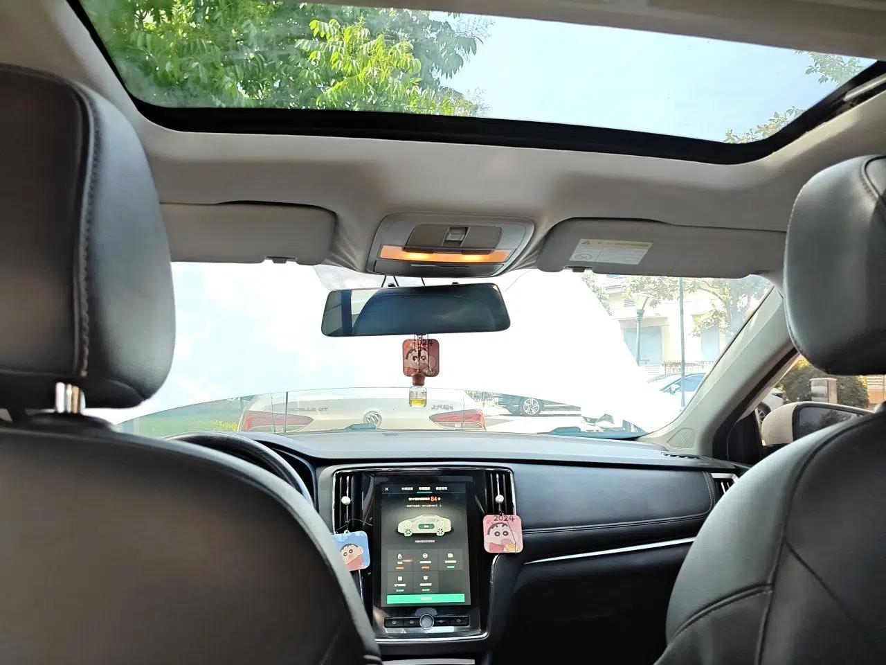Roewe i6 New Energy 2017 45T Hybrid Connect & Smart Enjoyment Edition — миниатюра 19